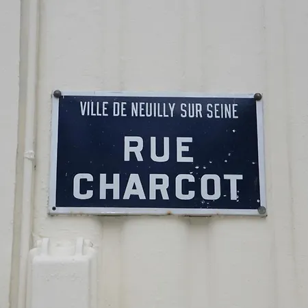 Charlemagne Neuilly-sur-Seine