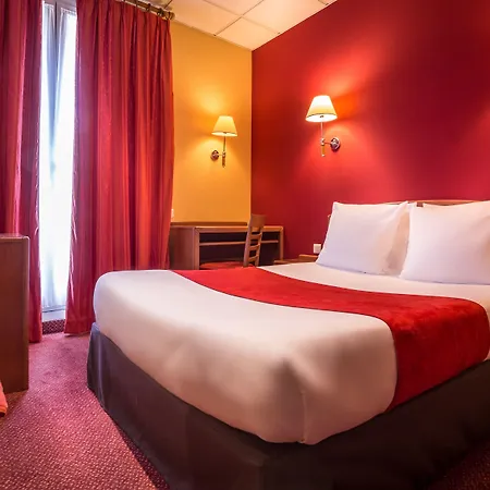 Charlemagne Hotel 3*