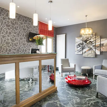 Hotel Charlemagne 3*