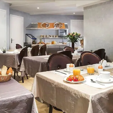 Hotel Charlemagne 3*