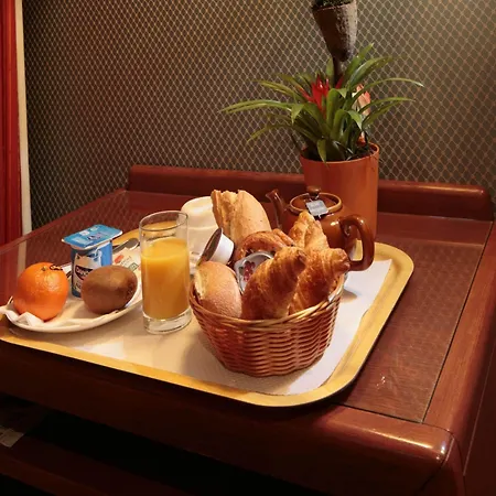 Charlemagne Neuilly-sur-Seine