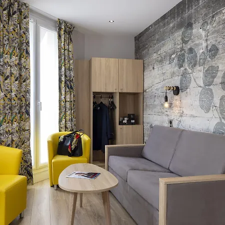 Charlemagne Hotel