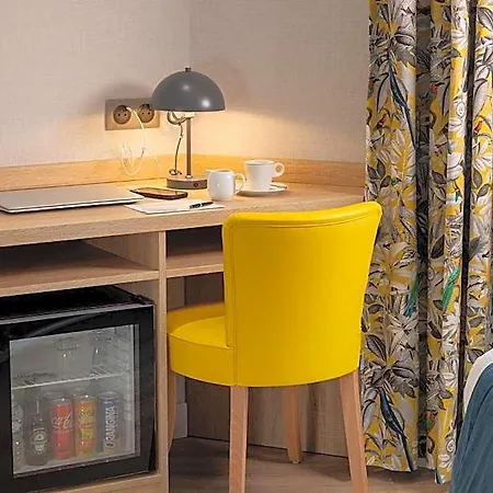 Charlemagne 3* Neuilly-sur-Seine