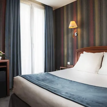 Charlemagne 3* Neuilly-sur-Seine