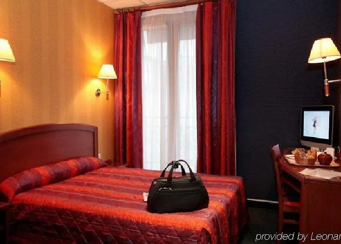Charlemagne 3* Neuilly-sur-Seine