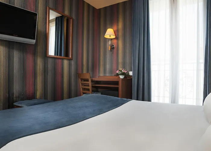 Charlemagne 3* Neuilly-sur-Seine