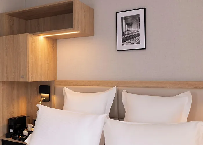 Charlemagne Otel
