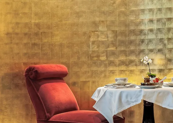 Charlemagne Otel