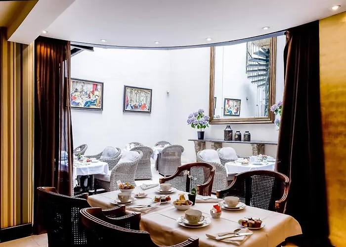 Charlemagne Otel